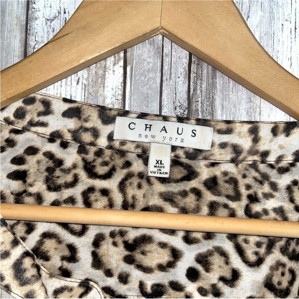 Chaus Leopard Ombré Orange Button Up - Picture 5 of 5
